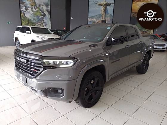RAM RAMPAGE 2.0 HURRICANE 4 TURBO GASOLINA R/T 4X4 AUTOMÁTICO